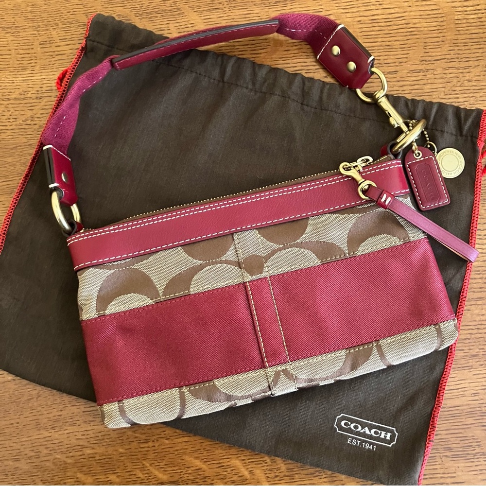 **SOLD** NWOT Y2K Coach Shoulder Bag